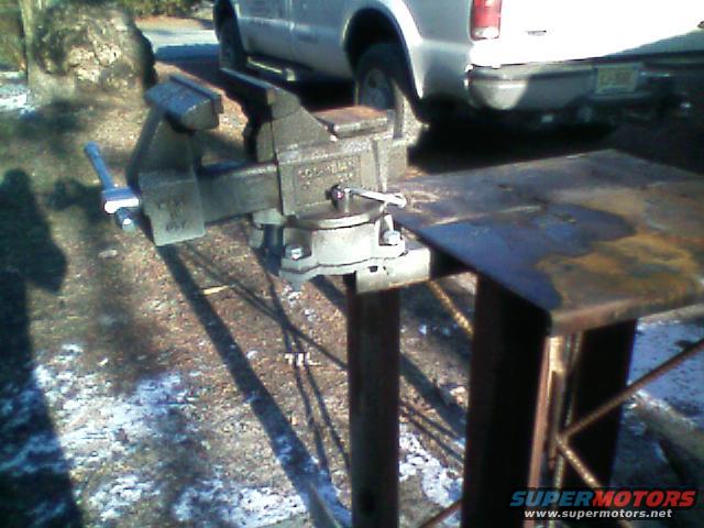 hitch mounted vice