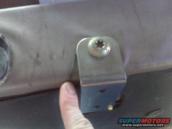 ground-wire-for-right-fan.jpg