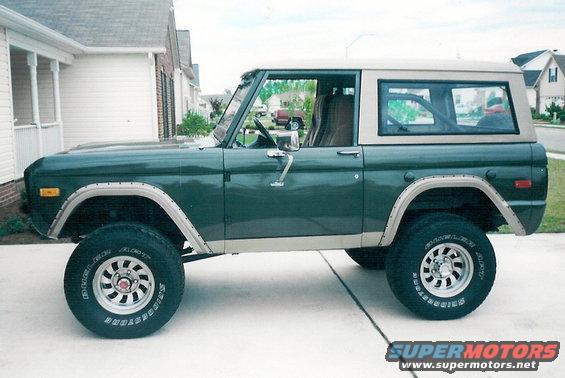 o1.jpg That's it until Frank can find enough spare cash to build a dash, bumpers, door panels, and a few other odds & ends.  The colors are 2000 Eddie Bauer Expedition Estate Green & Light Prarie Tan.