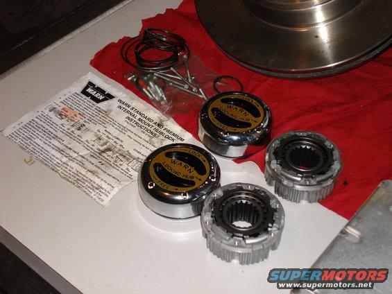 Warn Premium Manual Locking Hubs + Conversion Kit