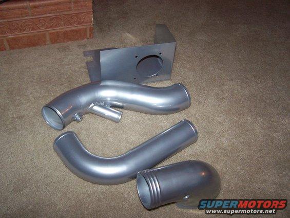 tubing-airbox.jpg Supercharger pipes and air box.