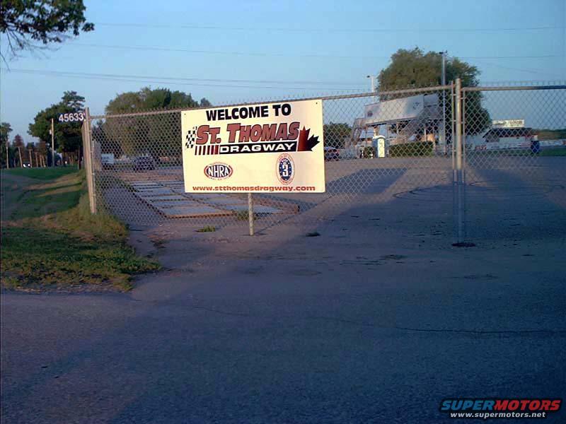 std01.jpg St. Thomas Dragway