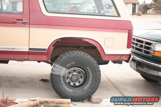img_2232.jpg clearer view of tire mocked up