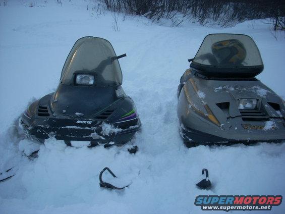 Front view of a 1990 Arctic Cat El Tigre EXT snowmobile in snow