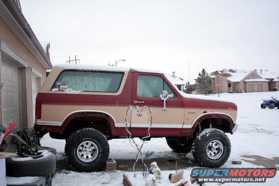 img_2240.jpg tires mounted up on 15x10 wheels. I think it raised the truck another 2 or 3 inches over the 31's
