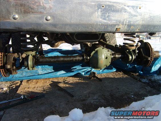 picture-029.jpg another shot of the axle