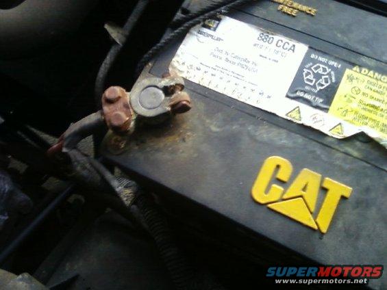 terminal with two outputs.

CAT battery =]