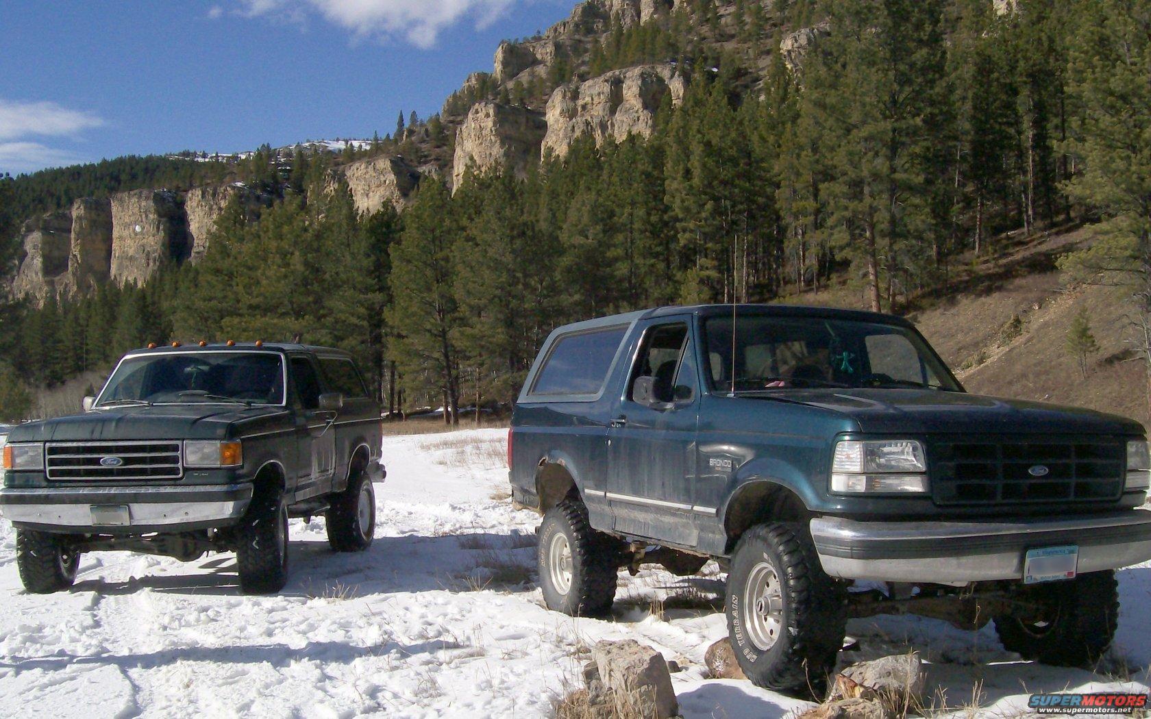 1990 Ford Bronco photo