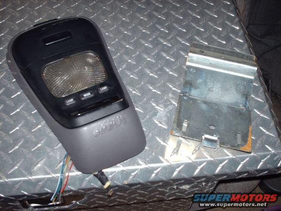 visor-007.jpg Explorer Overhead Console