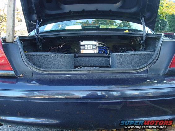 all-in-1.jpg This is a shot of the trunk filled with bass and amps.
