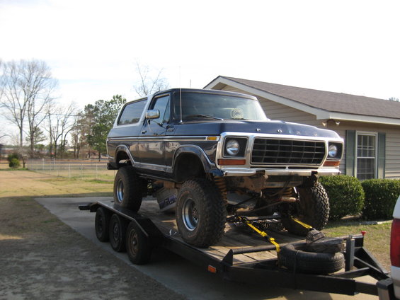 1978 Ford Bronco on a trailer, front view