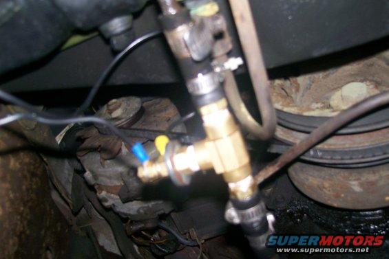 115.jpg Tranny temp T'ed in.