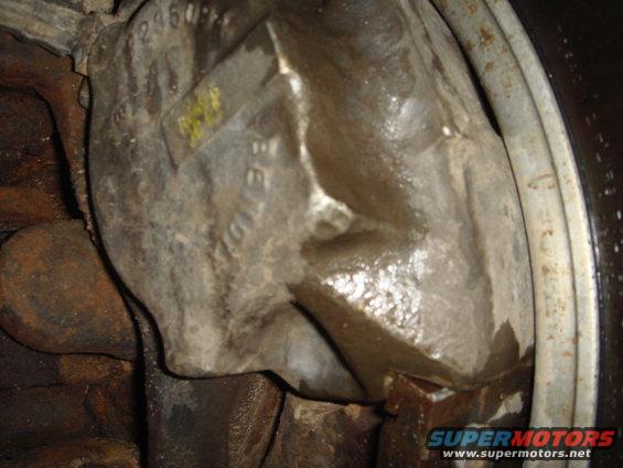 d60-brake-calipers-006.jpg 