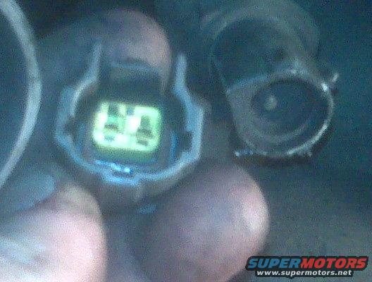 img00151.jpg coolant temp sensor plug??