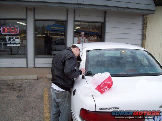 Steven (96crownvicP71) gets a new 2 meter antenna