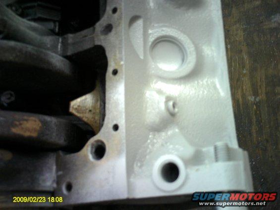 engine11.jpg primed, dont worry the wire wheel will get the overspray