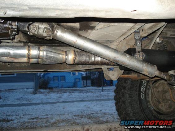 Dual 2 1/2 inch into single 3 inch Flowmaster super 44, sounds great and saves a lot of space