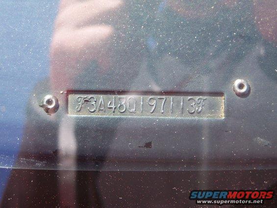 100_0755.jpg VIN data plate in the dash.