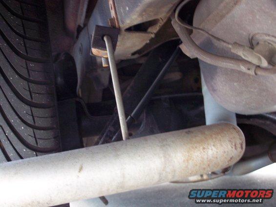 100_2488.jpg rear axle, shock and exhaust 