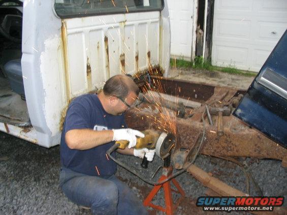 100_0007_7.jpg My friend Tony helpin out