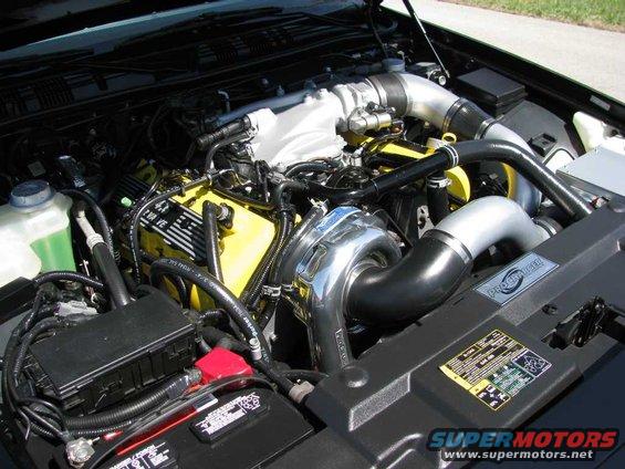 engine1-50.jpg Note the new, 200amp powdercoated altenator and SCT MAF.