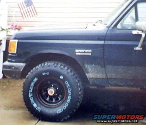 fender-closeup-hack.jpg Closeup of the hacked fender and new 33.