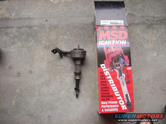 dscn1699.jpg Original dizzy with an iron gear. Not applicable for roller motors. Comes shipped in the MSD box. Bought a new dizzy for my 357w build.