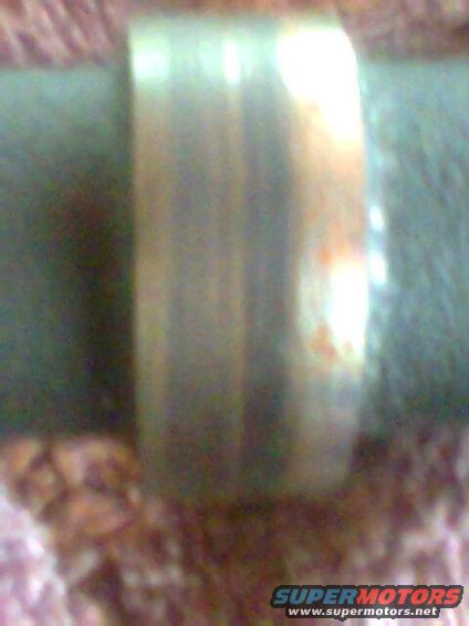 Camshaft with rust spots