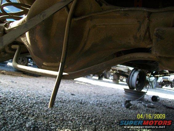 rear-sway-bar-1979-cougar.jpg 