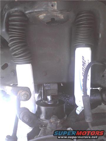 1.jpg The new ES3000 ProComp Shocks, Black Boots and Daystar Leveling Spacer.....Yeah...a spacer. I bought it before I knew alot about Broncos.