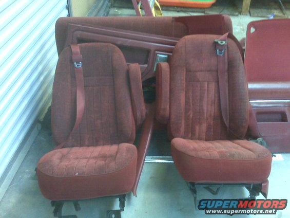 img00216.jpg Front seats