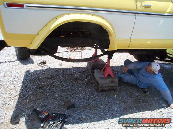 dcp03450.jpg 14 bolt removed.