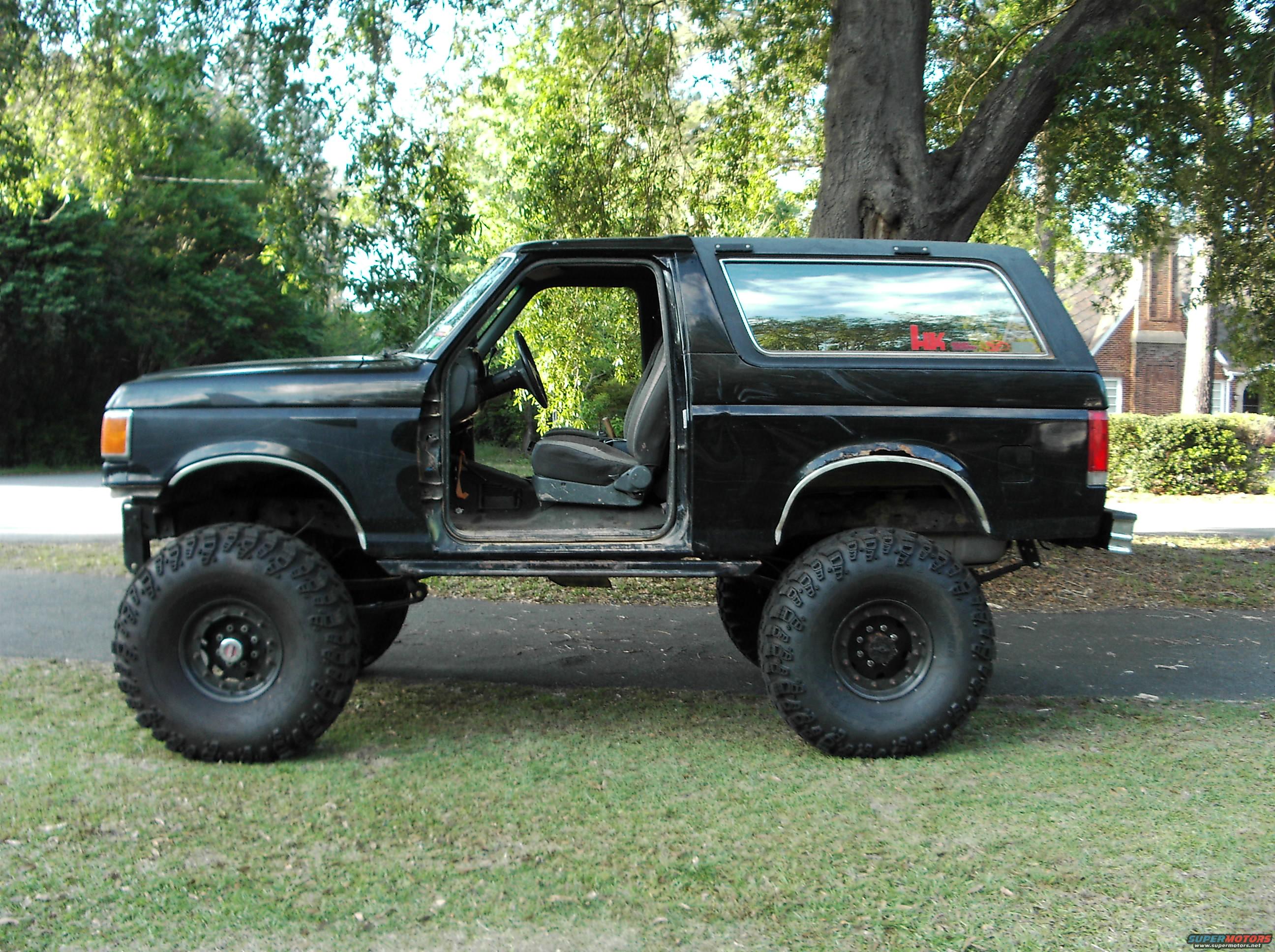 1990 Ford Bronco photo