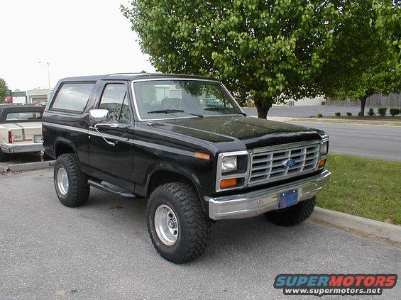 82-bronco-1.jpg 
