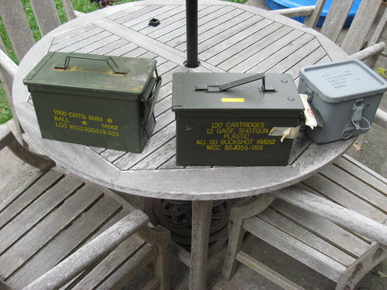ammo-cans-001.jpg 