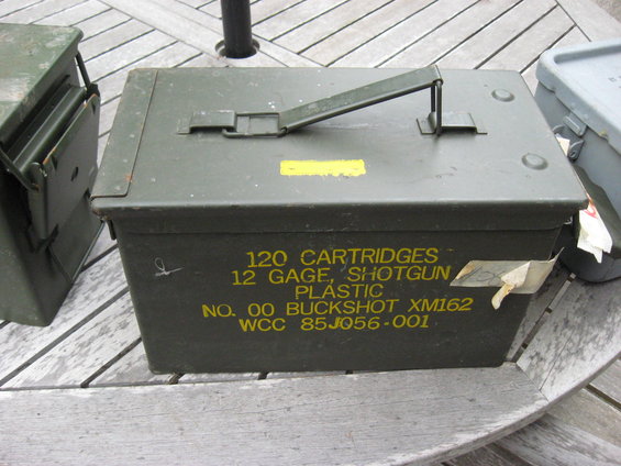ammo-cans-003.jpg 