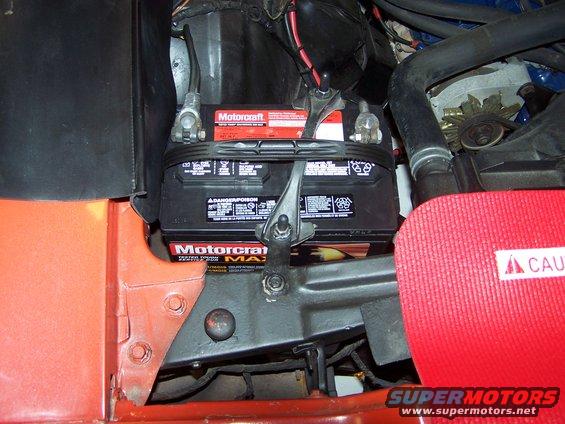 100_2545.jpg new battery is installed; its a BXT 24 F with 600 cold cranking amps; engine starts very easily now, even when hot