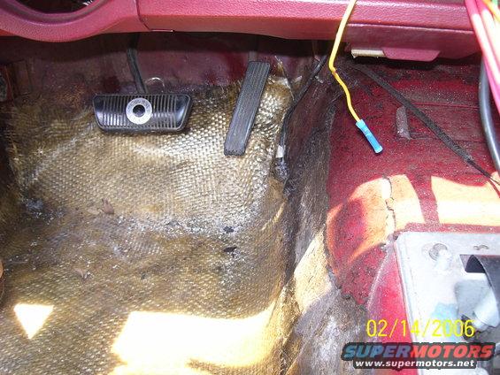 5309_1003.jpg Fiberglass floorpans with kevlar matting
  

