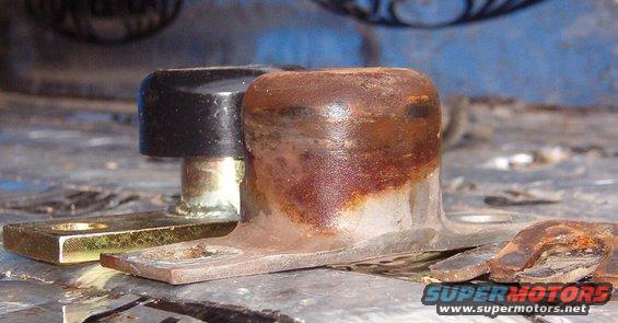 tg04.jpg The hinges are exactly the same height overall, so the same shims can be reused.  But because the Energy base plate is significantly thicker, longer bolts are necessary.  I applied silicone grease to the bushing inside & out.