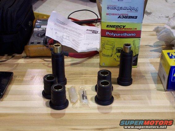 100_2622.jpg I replaced the A-arm bushings and lower control arm bushings with new polyurethane bushings from Energy Suspension.