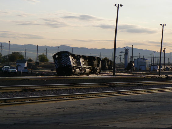 p1030818.jpg Train I saw in Helena.
