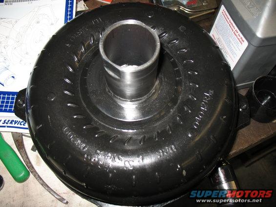 010.jpg Custom 8" UCC (Ultimate Converter Concepts) race converter.  Lenny did special tricks to it since its going into a truck.