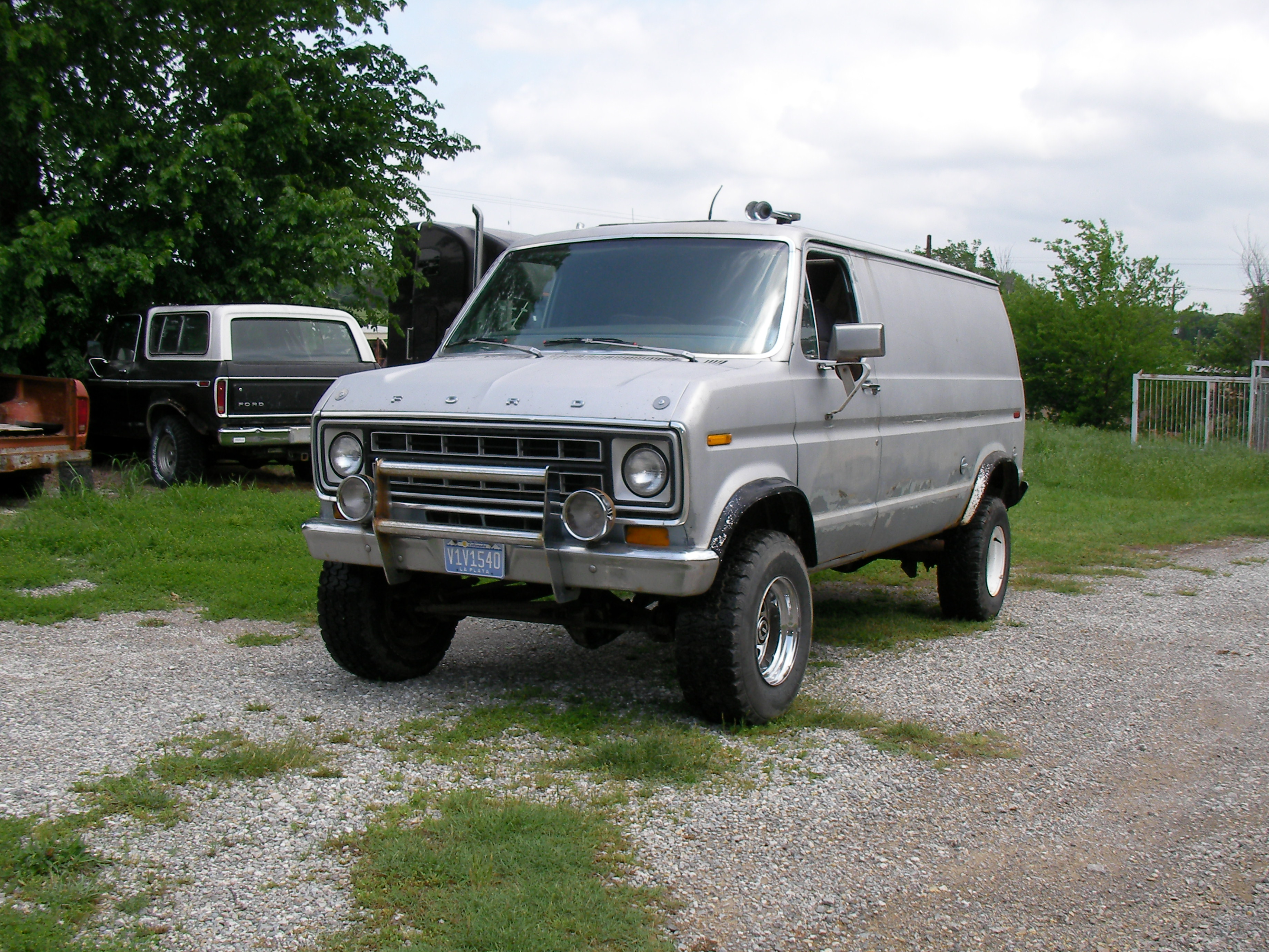 Ford E-250