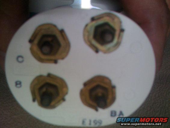 F600 Tach
Ford Part # E0TF-17360-Y

Pin Configuration

C    G
8     B