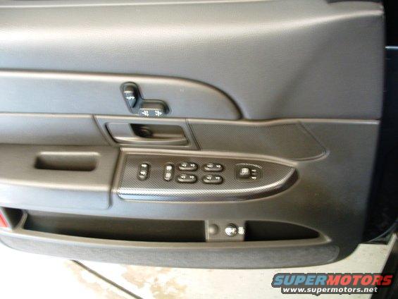 2004 Ford Crown Victoria LX Sport-Carbon Fiber Door trim