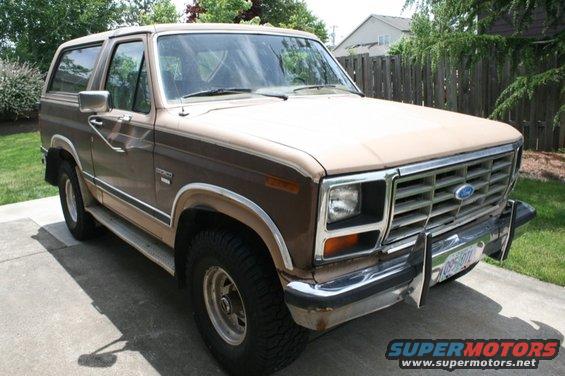 Brown 1984 Ford Bronco 3q-front view
