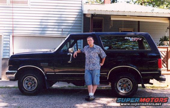 this is what my bronco looked like when i first bought it when i was 16