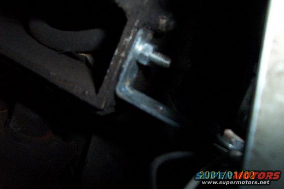flimounting2.jpg Another look at the L-bracket.
