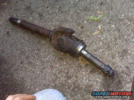 Driveshaft U-joint assembly on concrete