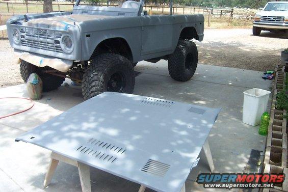 dcp_0795.jpg now the whole bronco in urethane sealer